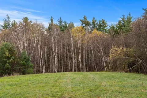 8 Stonegate Farm Rd # A, Temple, NH 03084