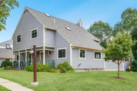 82 Spinnaker Way, Portsmouth, NH 03801