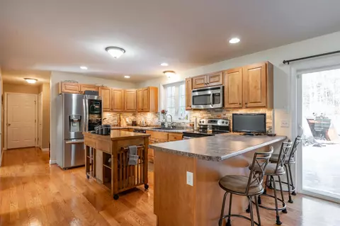 Kitchen - 43 Lampton Dr, Derry, NH 03038 photo 1 of 3