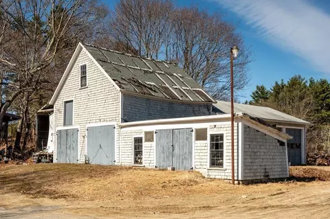 Exterior - 120 Exeter Rd, Newfields, NH 03856 photo 5 of 9