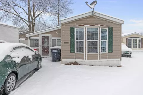 45 Fourth St, Colchester, VT 05446