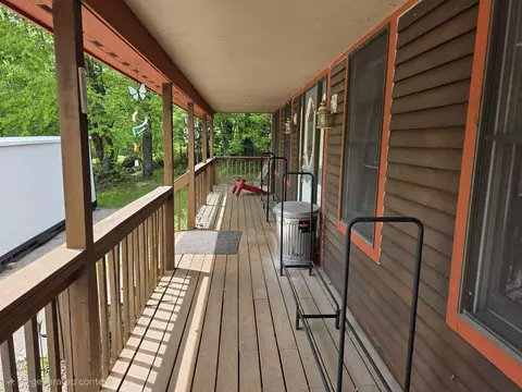 Exterior - 99 Whitefield Rd, Bethlehem, NH 03574 photo 3 of 8