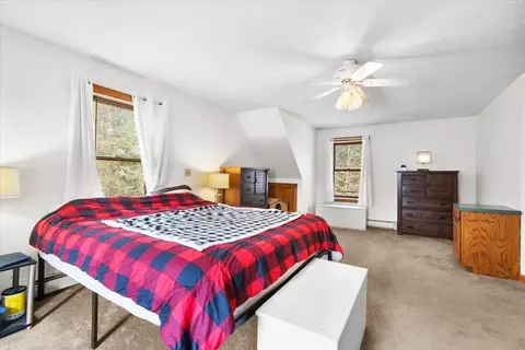Bedroom - 99 Whitefield Rd, Bethlehem, NH 03574 photo 1 of 4
