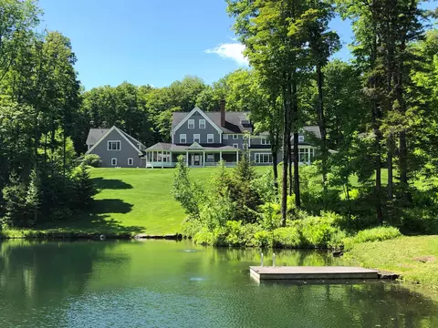 5893 Stage Rd, Barnard, VT 05031