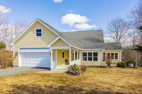 32 Birch Ln, Enfield, NH 03748