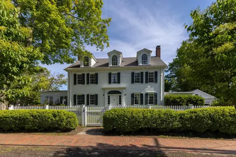 79 Silver St, Dover, NH 03820