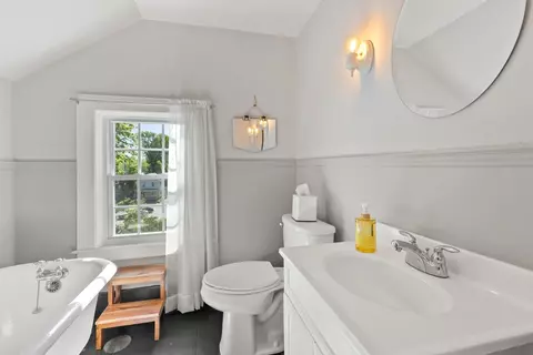 Bath - 79 Silver St, Dover, NH 03820 photo 3 of 3