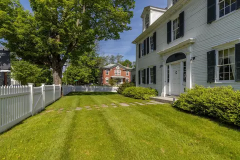 Exterior - 79 Silver St, Dover, NH 03820 photo 4 of 15