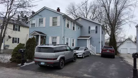 60 Mcquesten St, Manchester, NH 03102