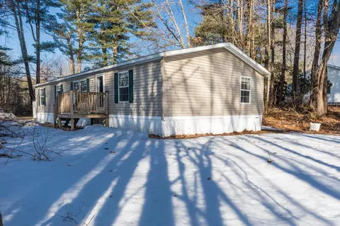 80 Brewster Rd, Barrington, NH 03825