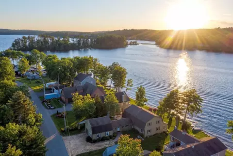 88 Sunset Dr, Belmont, NH 03220