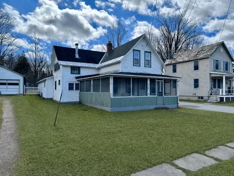 62 Hull Ave, Wallingford, VT 05773