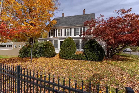 308 Main St, Fremont, NH 03044