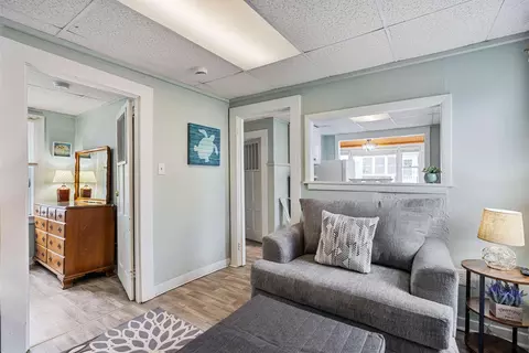 Living - 15 Riverview Ter, Hampton, NH 03842 photo 15 of 16