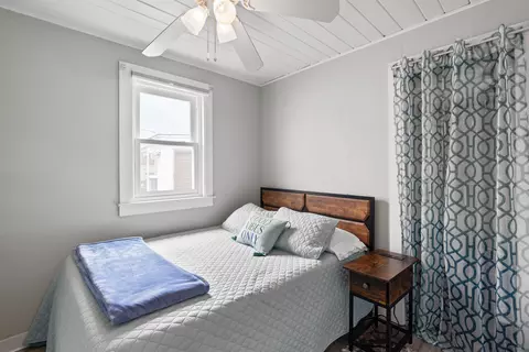 Bedroom - 15 Riverview Ter, Hampton, NH 03842 photo 1 of 11