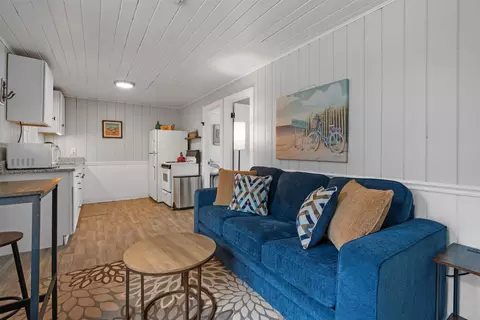 Living - 15 Riverview Ter, Hampton, NH 03842 photo 5 of 16