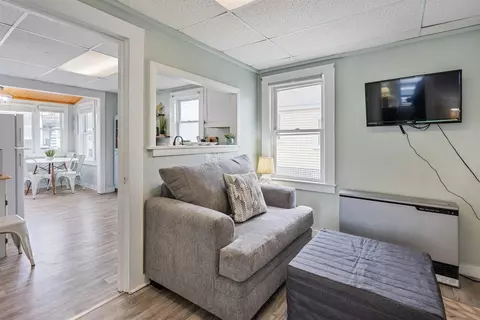 Living - 15 Riverview Ter, Hampton, NH 03842 photo 14 of 16