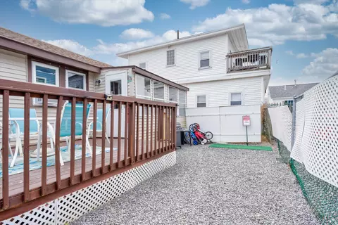 Exterior - 15 Riverview Ter, Hampton, NH 03842 photo 7 of 9