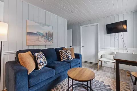 Living - 15 Riverview Ter, Hampton, NH 03842 photo 1 of 16