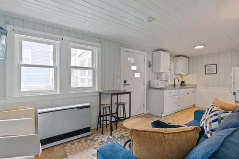 Living - 15 Riverview Ter, Hampton, NH 03842 photo 4 of 16