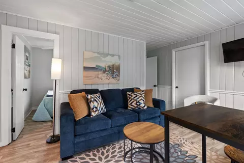 Living - 15 Riverview Ter, Hampton, NH 03842 photo 7 of 16