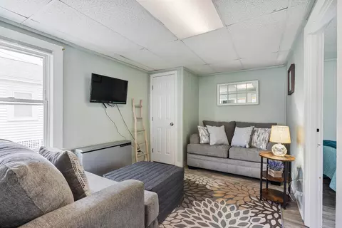 Living - 15 Riverview Ter, Hampton, NH 03842 photo 16 of 16
