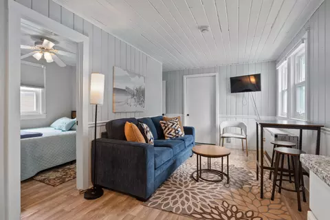 Living - 15 Riverview Ter, Hampton, NH 03842 photo 2 of 16