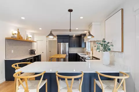 12 Runaway Rd, Newfields, NH 03856