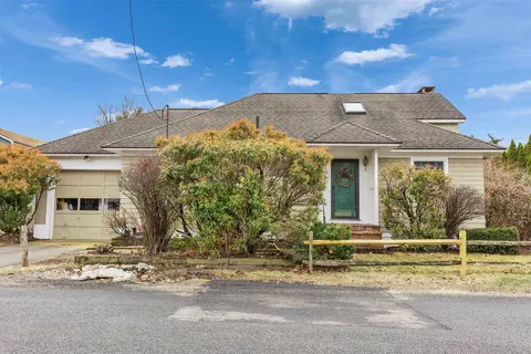 54 West St, Swanzey, NH 03446