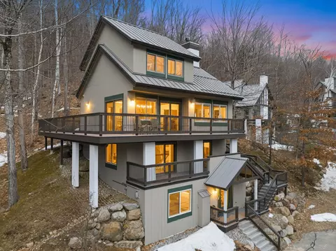 68 Flume Rd, Lincoln, NH 03251