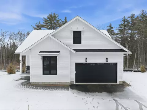 76 Lady Walsingham Way, Laconia, NH 03246