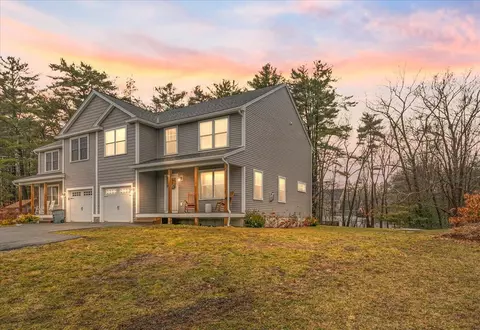 217 S Main St, Seabrook, NH 03874