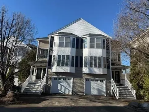 11 Frances Dr, Dover, NH 03820