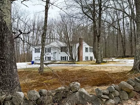 59 White Rock Hill Rd, Bow, NH 03304