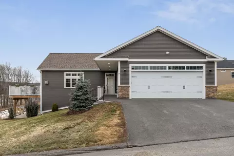 28 Alex Dr, Barre, VT 05641