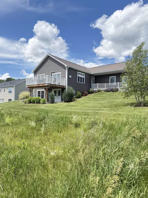 28 Alex Dr, Barre, VT 05641