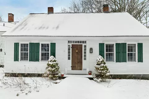 307 Dane Rd, Center Harbor, NH 03226