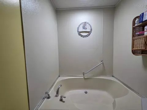 184 South St, Springfield, VT 05156 photo 17