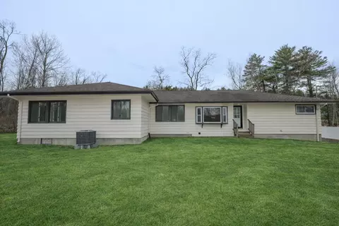 32 Old Bedford Rd, Bedford, NH 03110