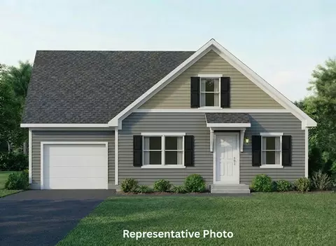 25 Woodland Way # B, Plymouth, NH 03264