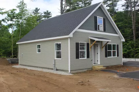 25 Woodland Way # B, Plymouth, NH 03264