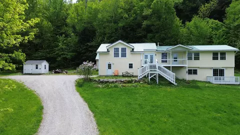 260 Weaver Rd, Huntington, VT 05462