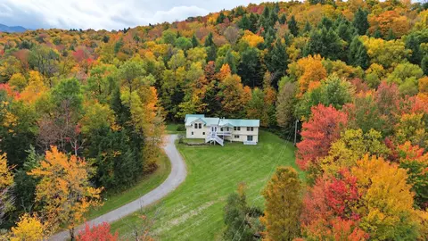 260 Weaver Rd, Huntington, VT 05462