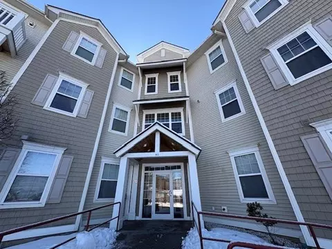 61 Pearl St #33, Essex Junction, VT 05452