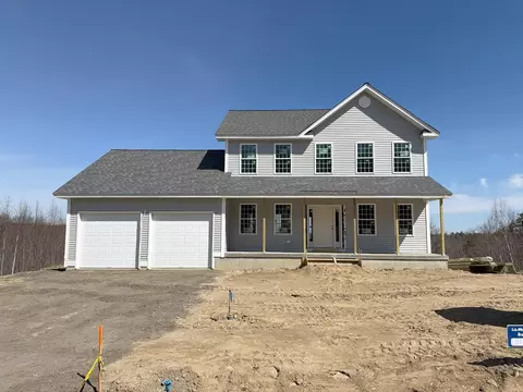 72 Lantern Dr, Sandown, NH 03873