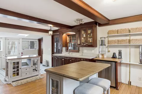Kitchen - 134 Range Rd, Windham, NH 03087 photo 1 of 5