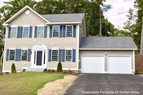 83 Lantern Dr, Sandown, NH 03873