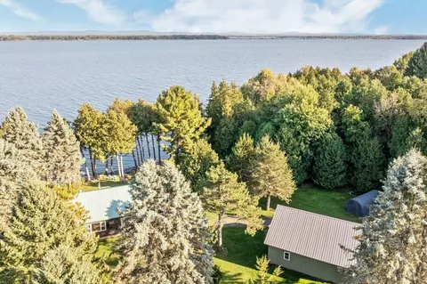 448 Jordan Point Rd, Isle La Motte, VT 05463