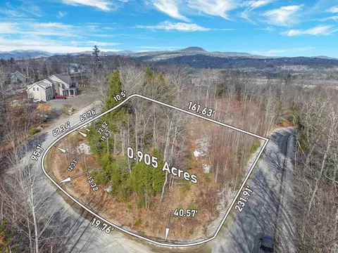 25 Ski Lift Ln #25, Plymouth, NH 03264