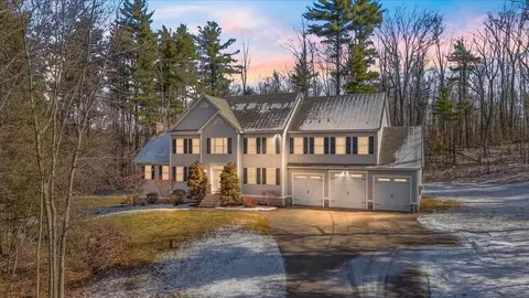 16 Horseshoe Rd, Windham, NH 03087